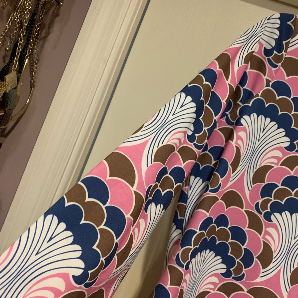 SUPER PRETTY AND COMFORTABLE! ASOS DRESS! - Picture 2 of 8